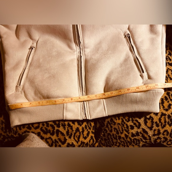 Zara bomber. Faux suede/ shearling. Size L - Picture 8 of 12